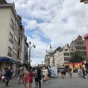 Meet your Posher, Eve